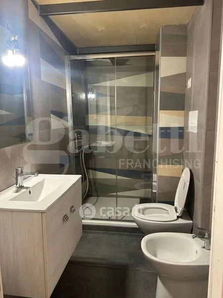 Salles de bain - Fully Furnished Flat with Balcony in Avellino