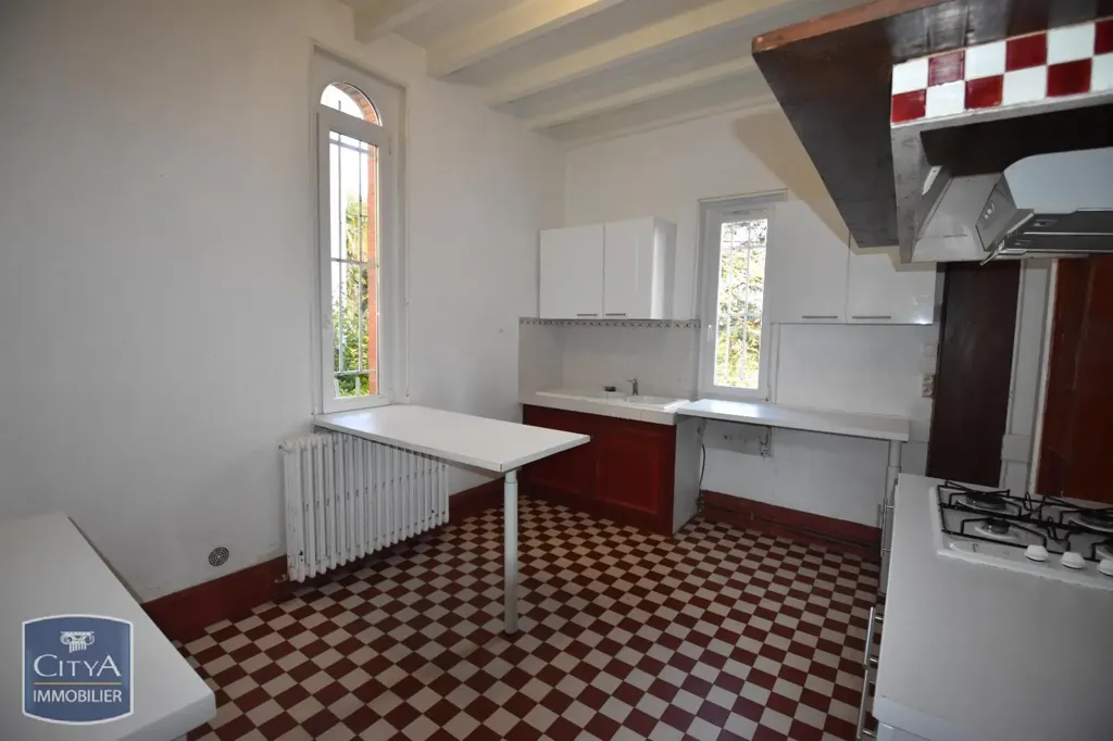 Köök - Charming Stone House with Patio in Agen