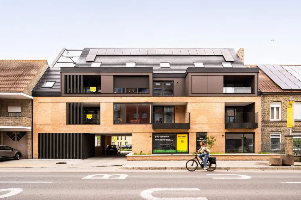 Extérieur - Penthouse avec 3 Chambres et 2 Terrasses à Veurne