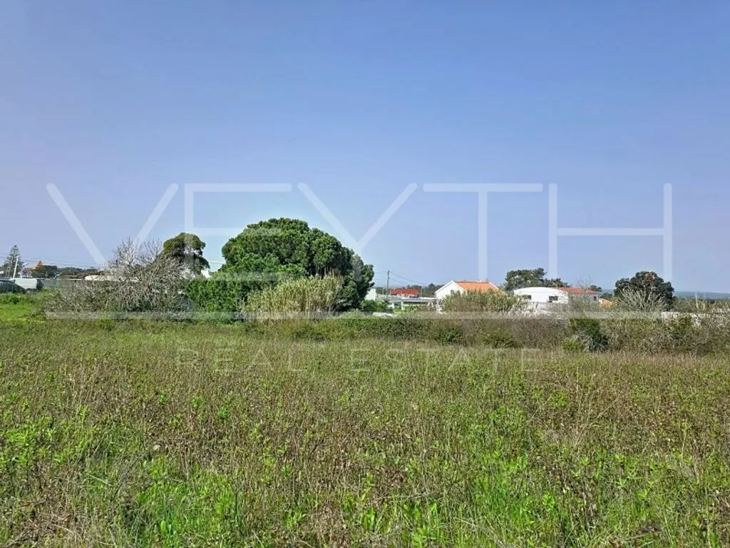 Garden - Development Land with Residential Potential in Sesimbra