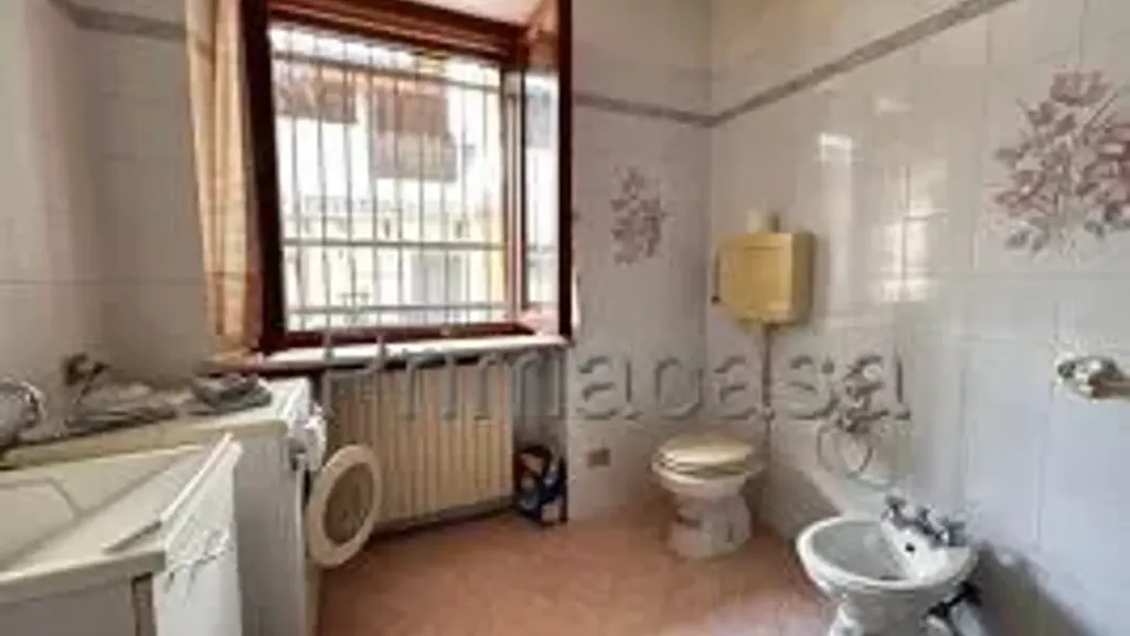 Vannitoad - Detached House with Courtyard in Prevalle