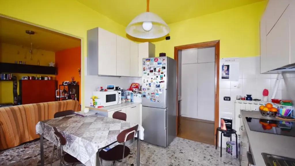 Cucina - Penthouse con vista sulle colline a Cascinette D'Ivrea