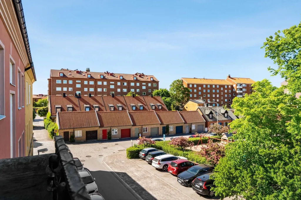Balkon - 1930s Character House with Balcony in Helsingborg
