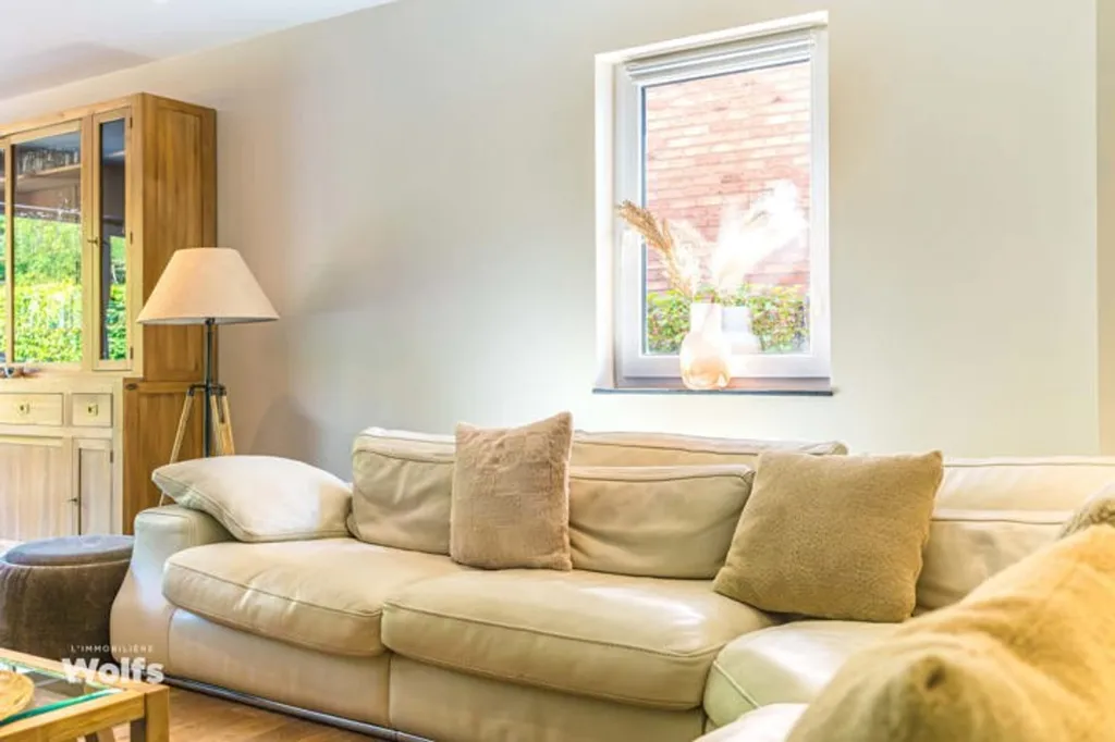 Elutuba - Spacious 2008 House with Garden in Semi-Detached Setting