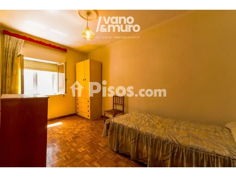 Camere da letto - Flat for Renovation with Balcony in Salamanca