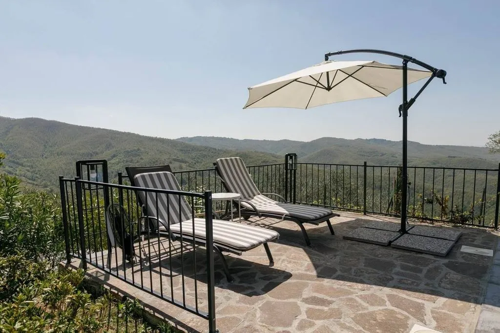Terrass - Luxury Villa with Garden in Umbertide