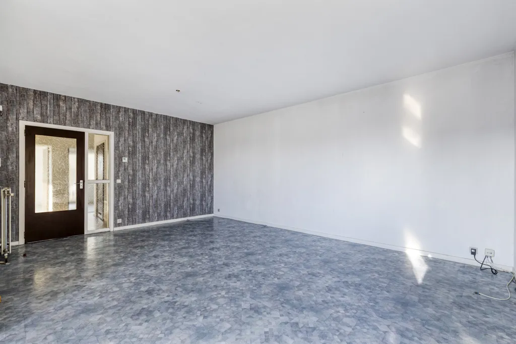 Toad - Two-Bedroom Apartment with Terrace in Merksem