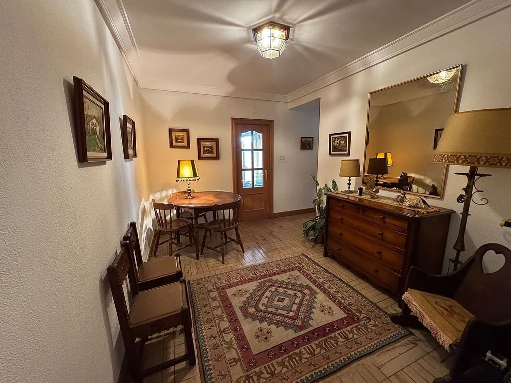 Esik - Spacious Flat with Terrace in Hondarribia