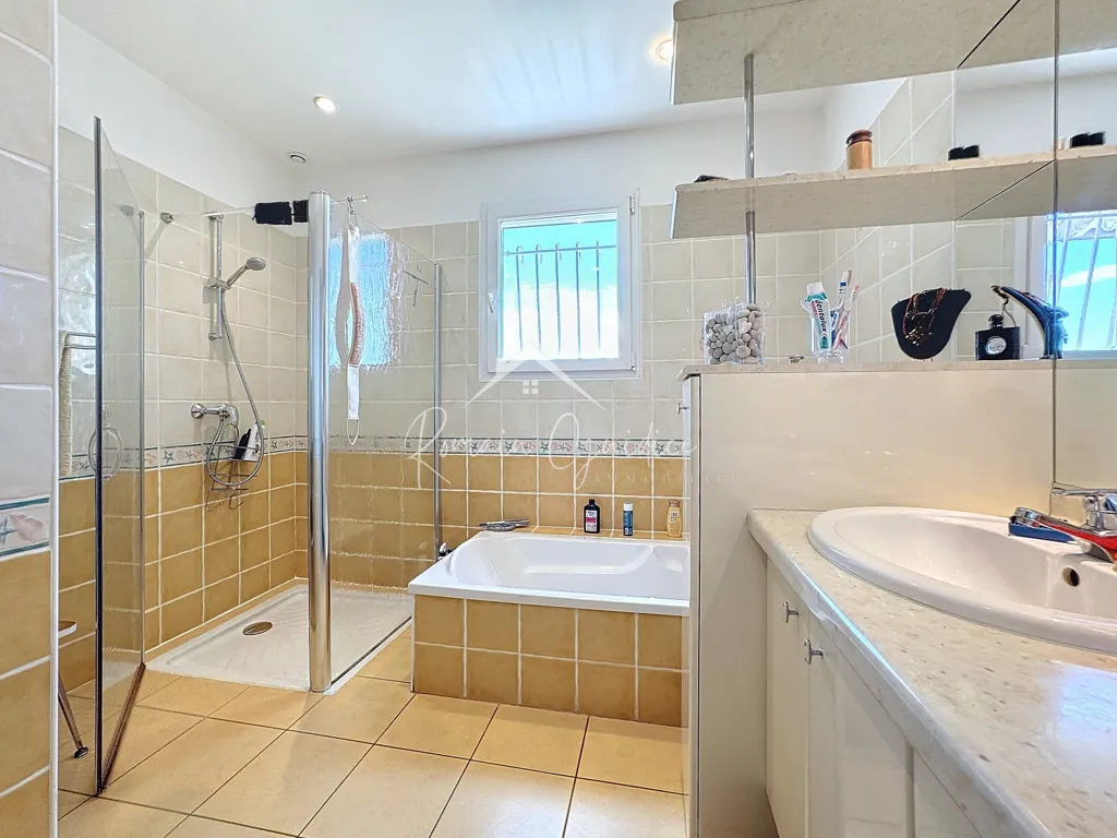 Vannitoad - Villa with Impressive View in Millau