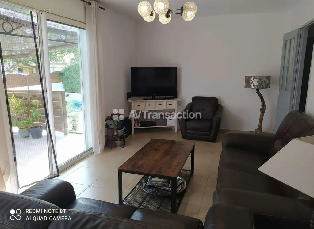 Living Room - House with Pool in Moussac