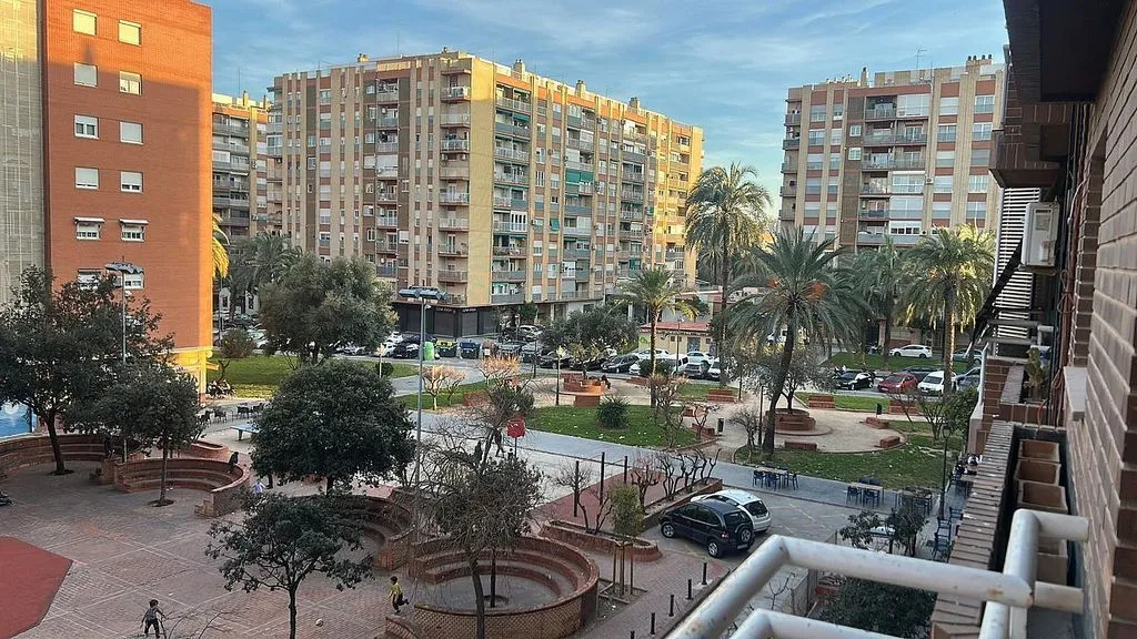 Rõdu - Spacious Flat with Terrace in Plaza Holanda