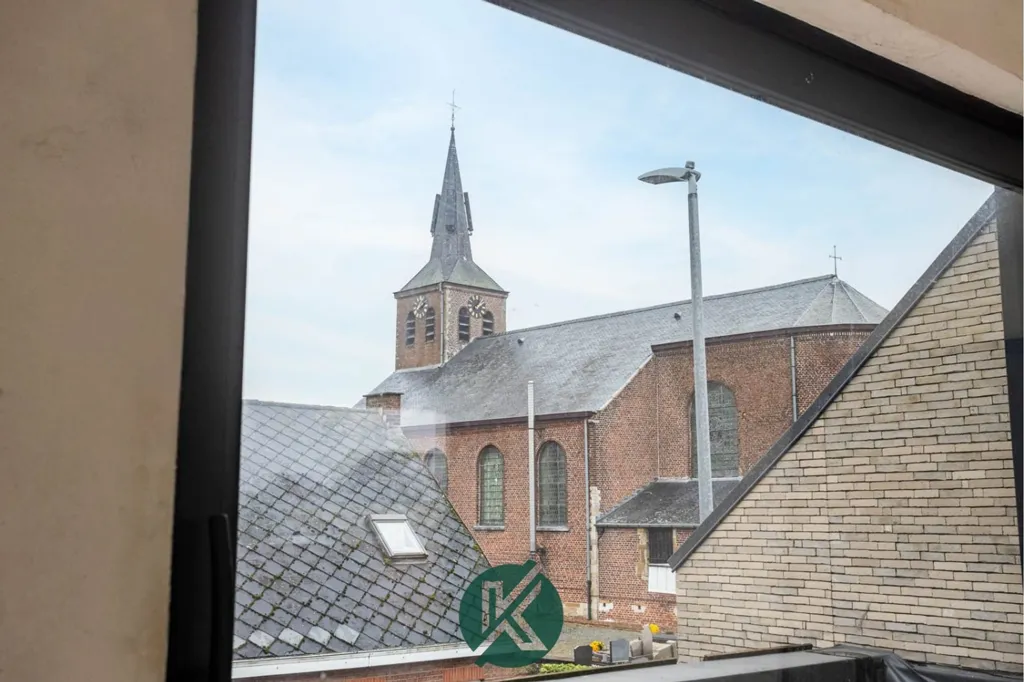 Pièces - Nouvelle Construction avec Terrasse dans un Cadre Rural