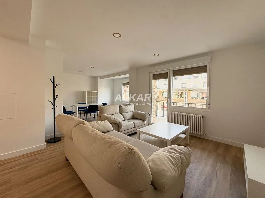 Séjour - Modernised Flat with Terrace in Tudela Centre