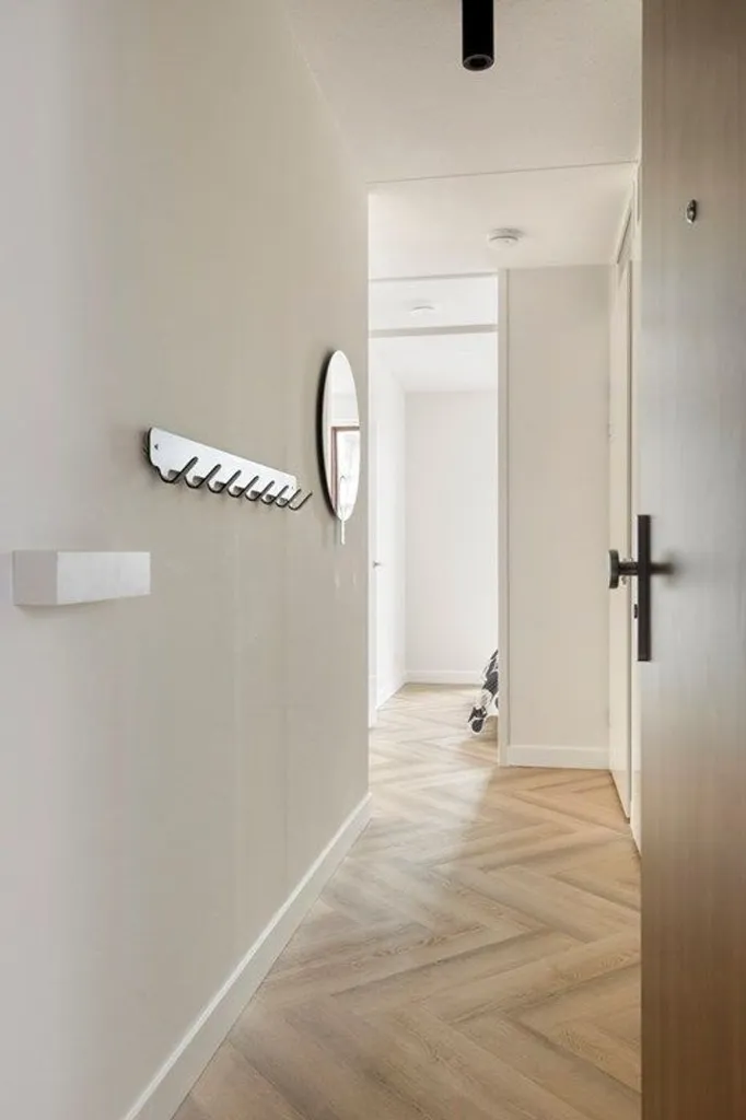hallway_entrance