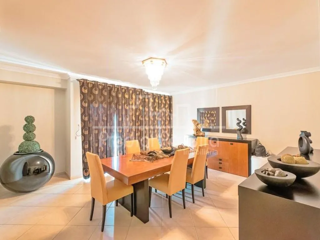 Salle à manger - Luxury Flat with Elevator in Póvoa de Varzim