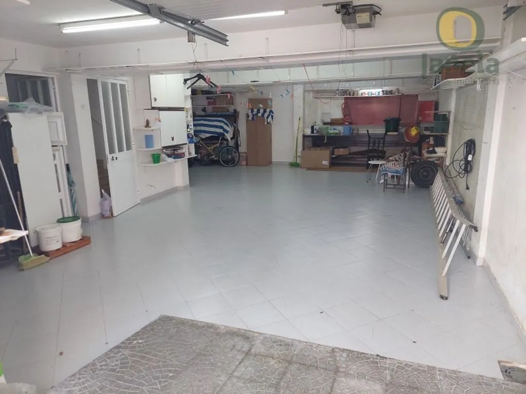 Garage - T5 House with Terrace in Faro