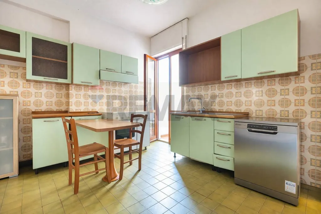Köök - Apartment with Terrace in Quartu Sant'Elena