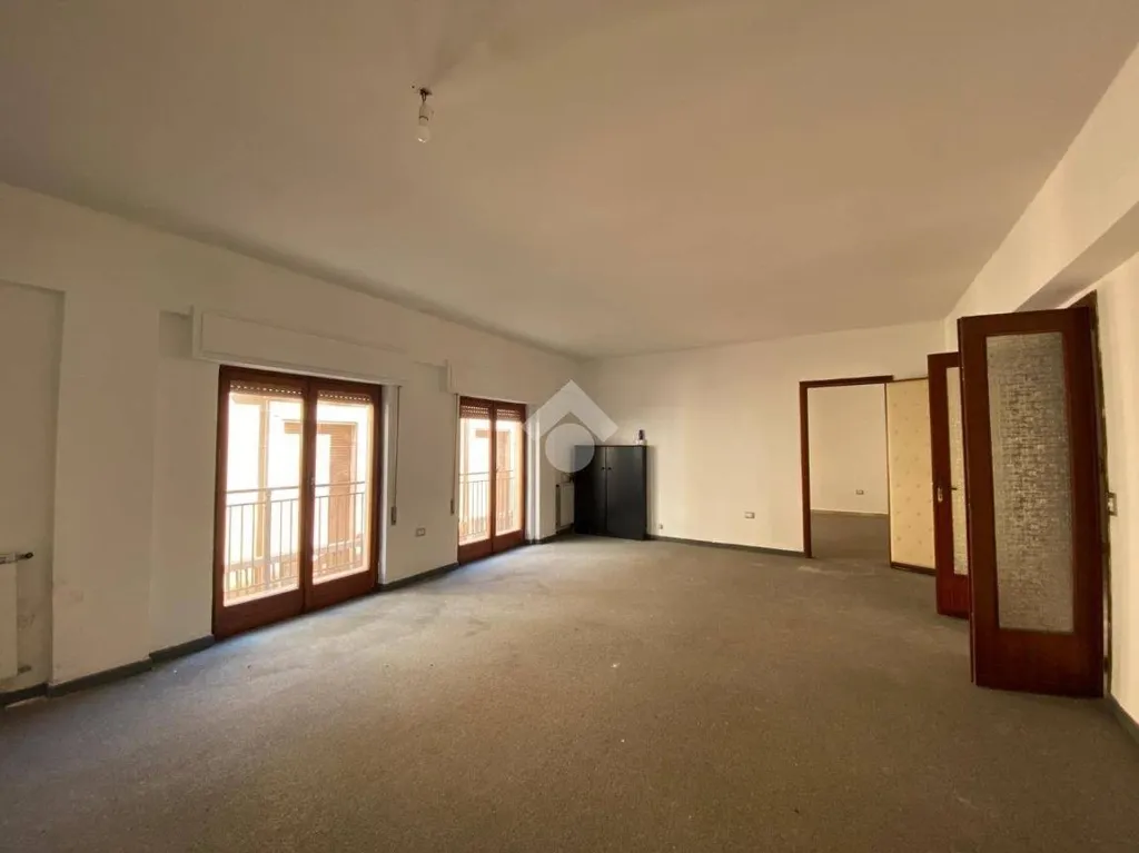 Toad - Office Space with Balcony in Marsala