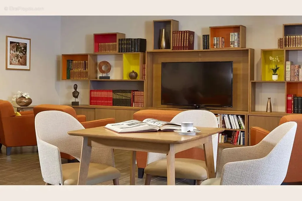 Salle à manger - Appartement T2 Meublé en Résidence Senior au Mans