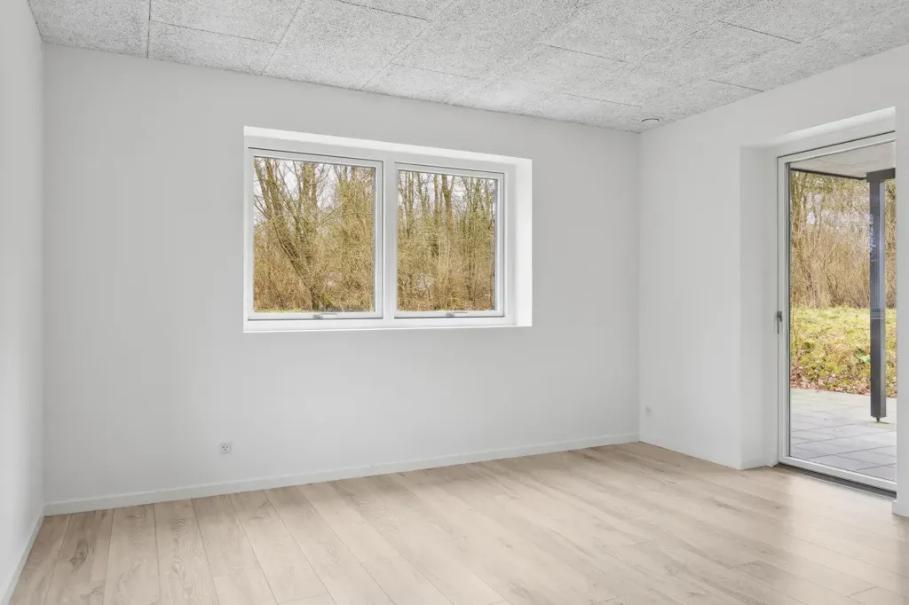 Pièces - Modern House with Balcony in Kolding