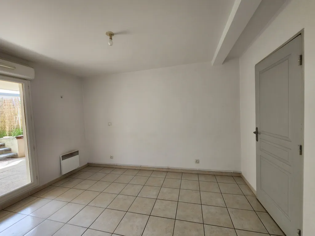 Pièces - Appartement avec Terrasse et Parking près de l'Université