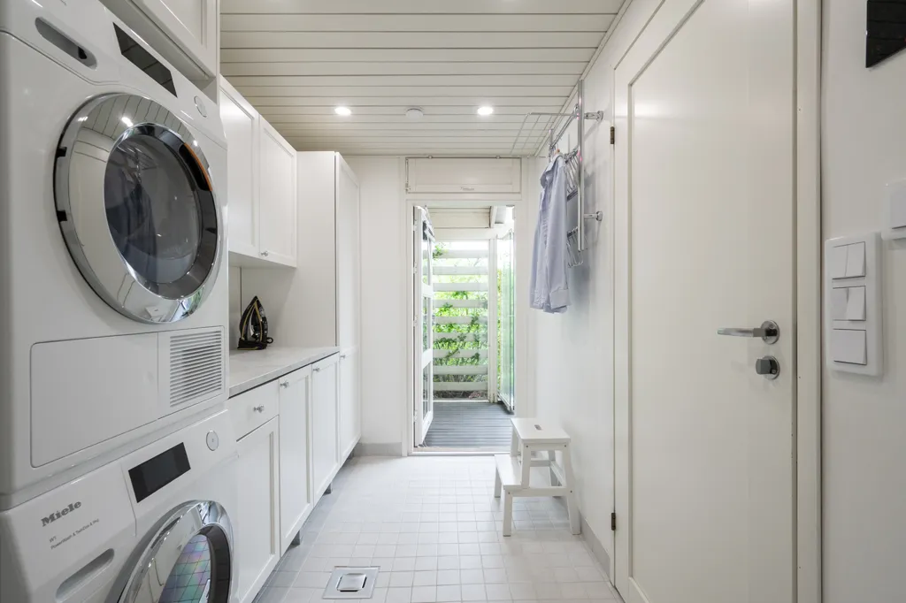 Lavanderia - Modernised Apartment with Sauna in Nuottaniemi, Espoo