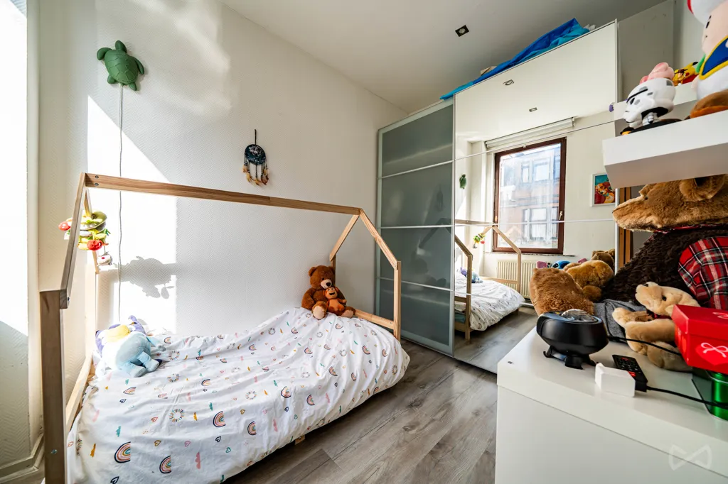Chambres - Immeuble Duplex avec Jardin à Jette