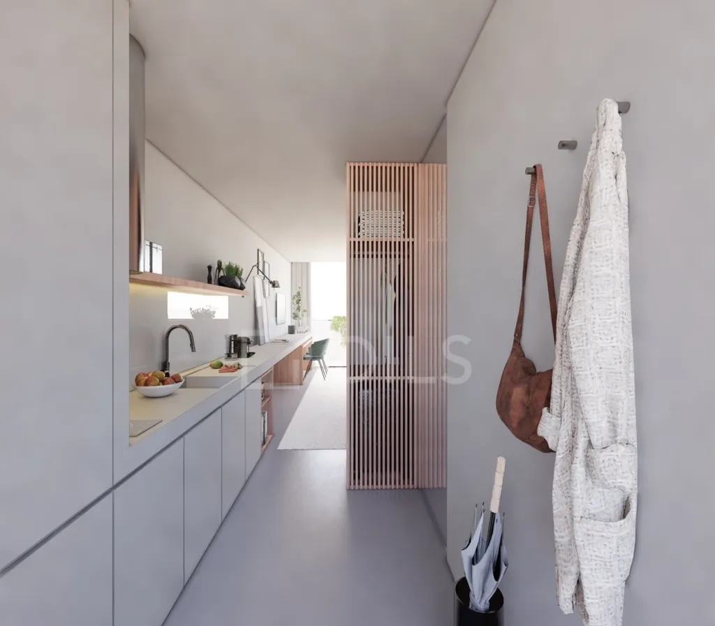Shop with Serviced Apartments in Porto