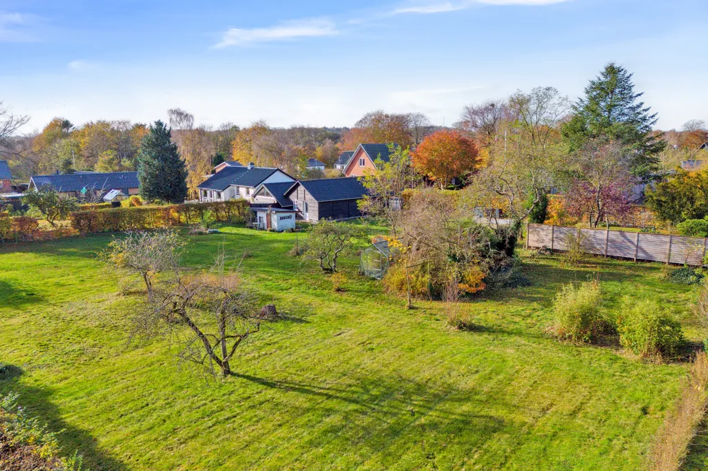 Õhuvaade - Buildable Plot with Garden in Brande