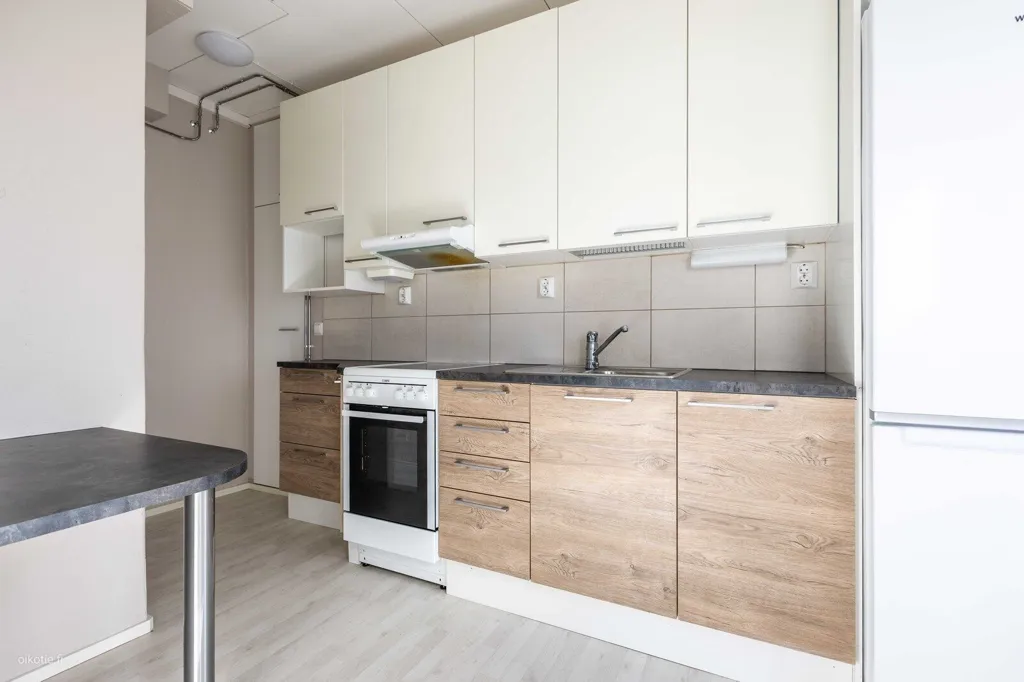 Cuisine - Modernised Apartment with Views in Nekala, Tampere