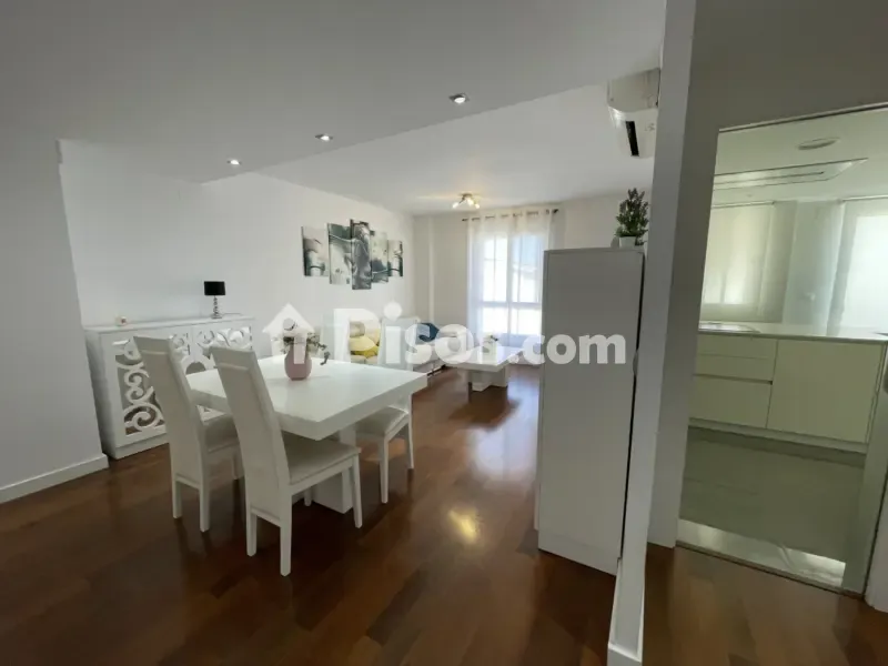 Salle à manger - Modernised Duplex with Mountain View in Beniparrell