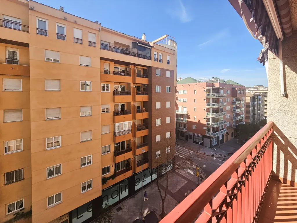 Balcon - VPO Flat with Pool in Bulevar, Jaén