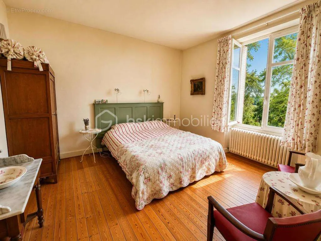 Chambres - Maison de Maître avec Piscine et Parc à Écueillé