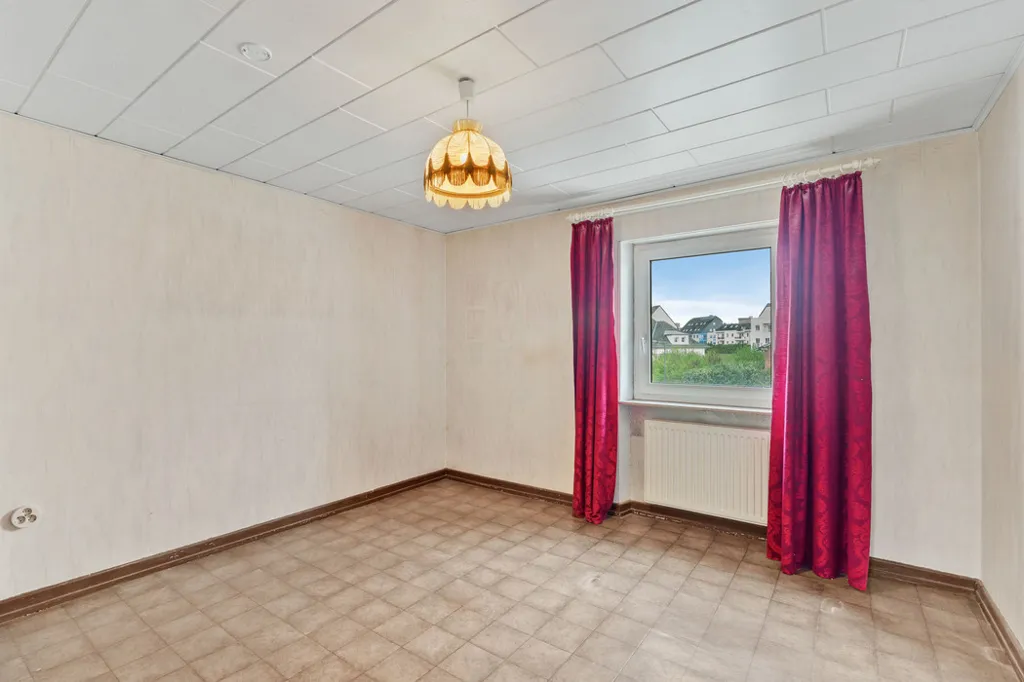 Rooms - Detached House with Garden in Strassen
