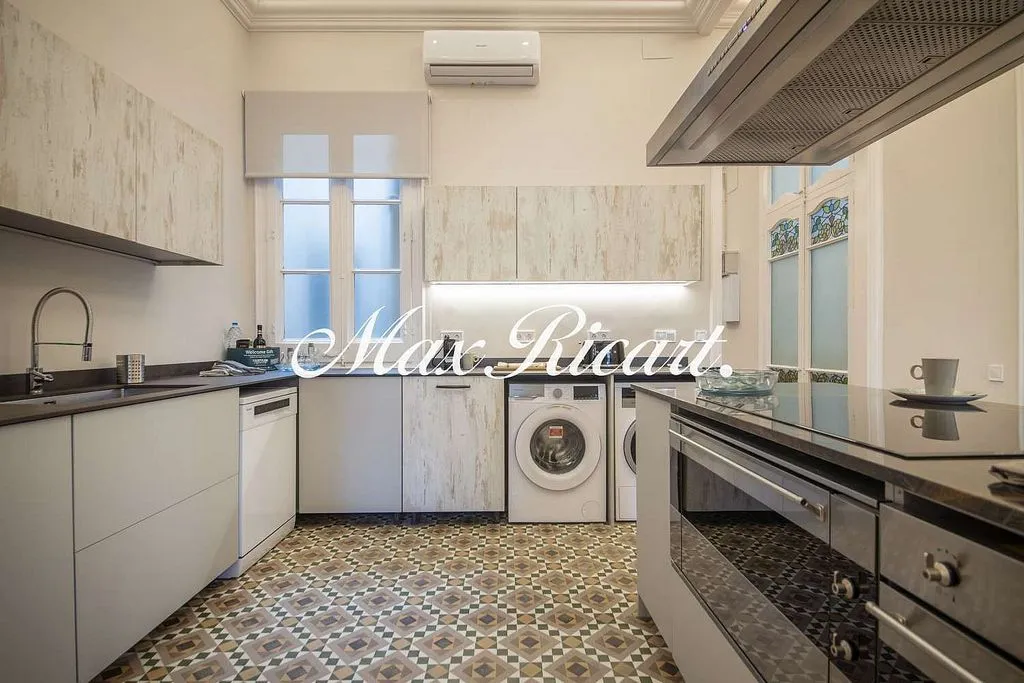 Cucina - Furnished Apartment with Balcony in La Dreta de l'Eixample