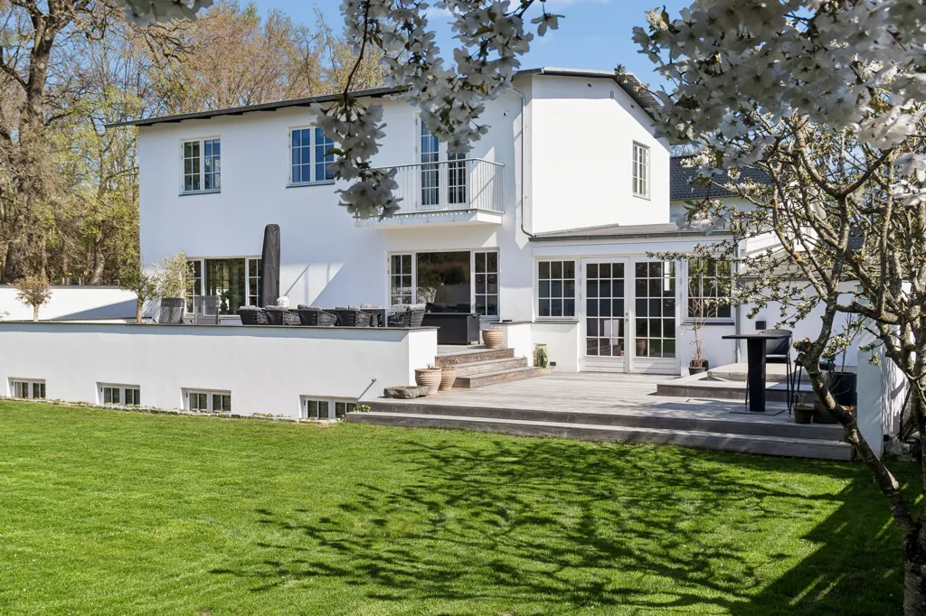 Aed - Villa with Jacuzzi Terrace in Charlottenlund