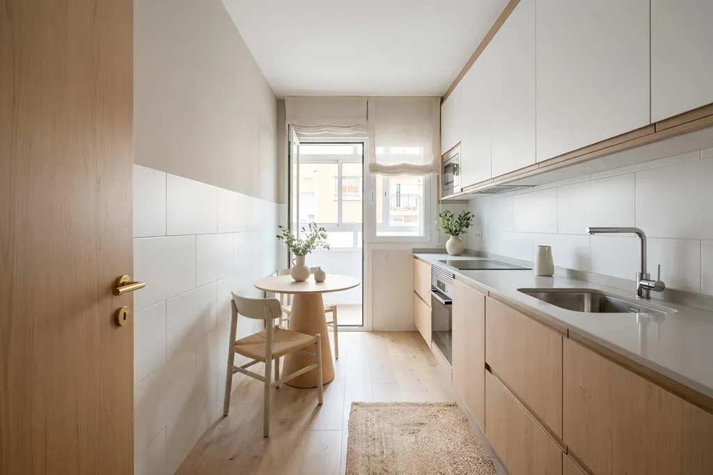 Köök - Spacious Apartment with Terraced Views in Delicias