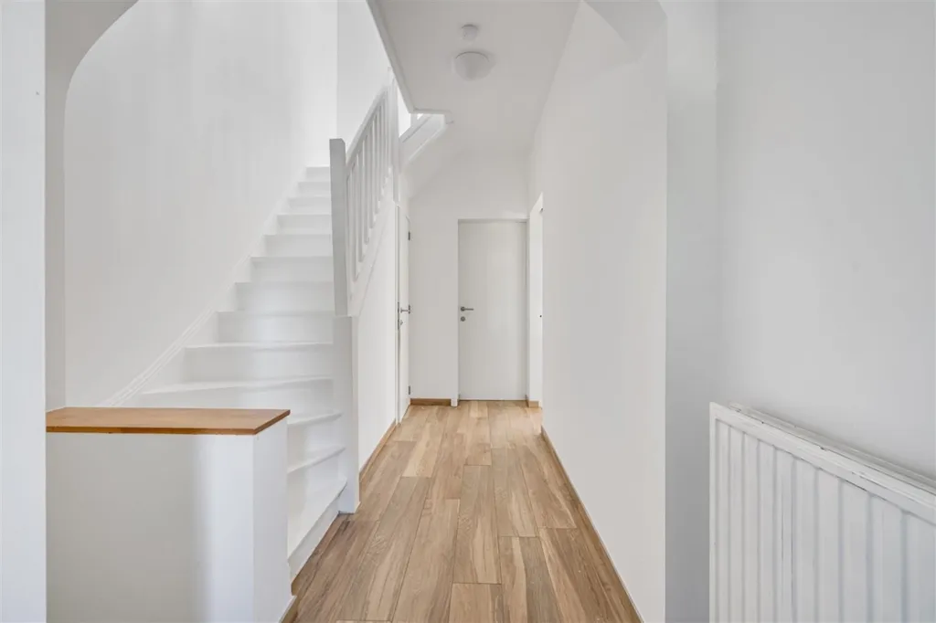 Ingresso - Half-Open House with Garden in Quiet Area