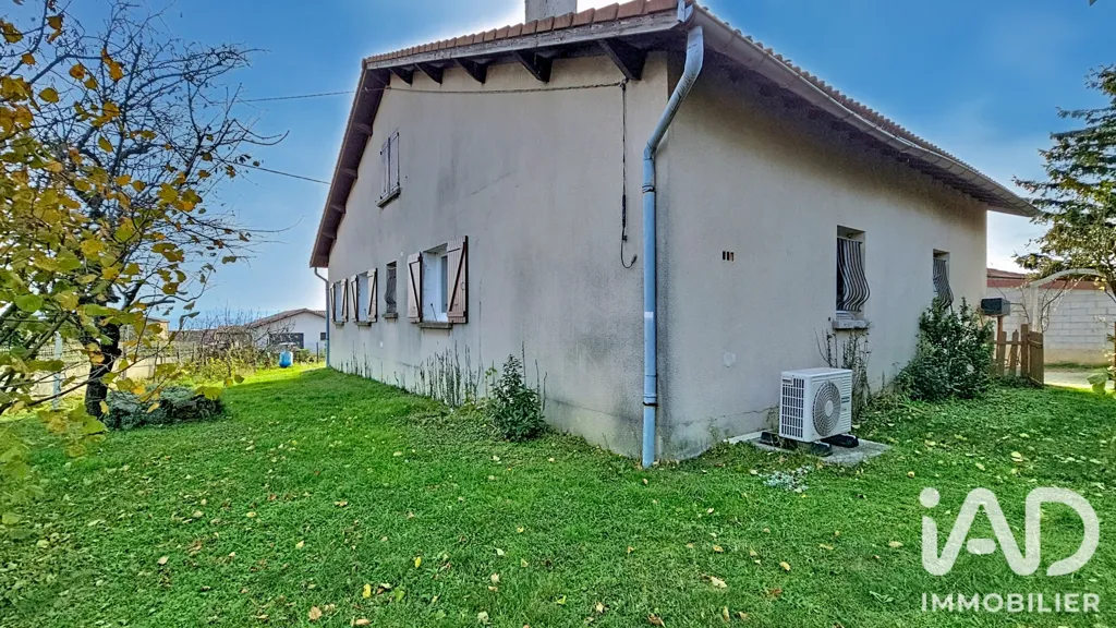 Giardino - Detached House with Garden in Bogy