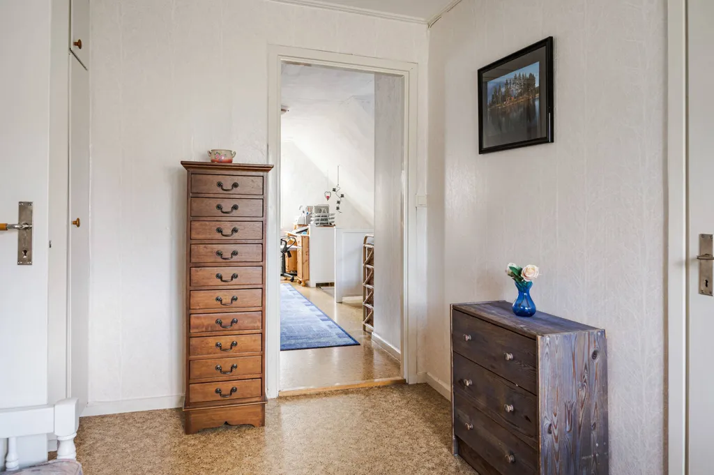 Esik - Spacious Cottage with Garden in Ånge