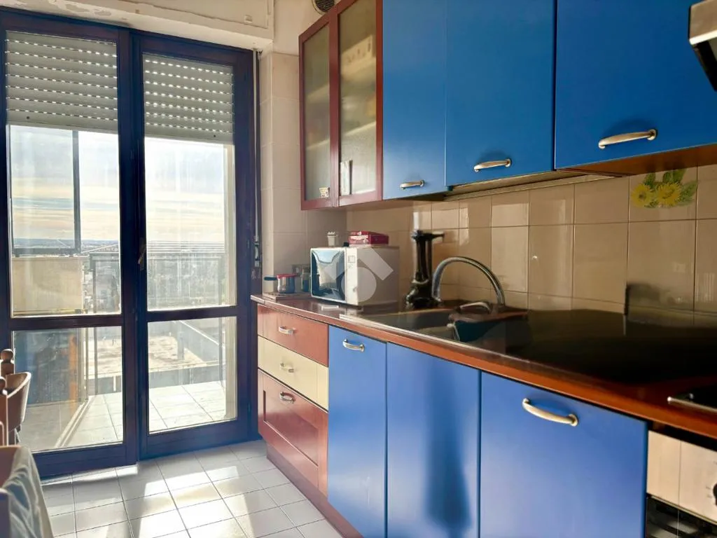 Cuisine - Top-Floor Apartment with Balcony in Loseto