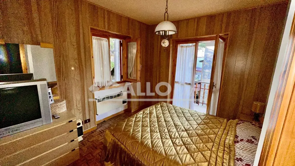 Chambres - Bifamiliar Villa with Garden in Spezzano della Sila