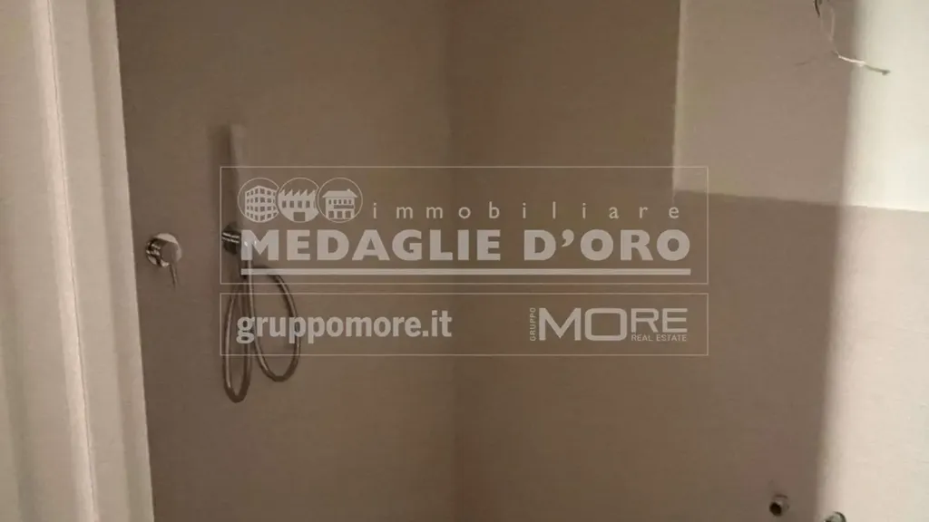 Vannitoad - Luxury Flat with Balcony in Modena