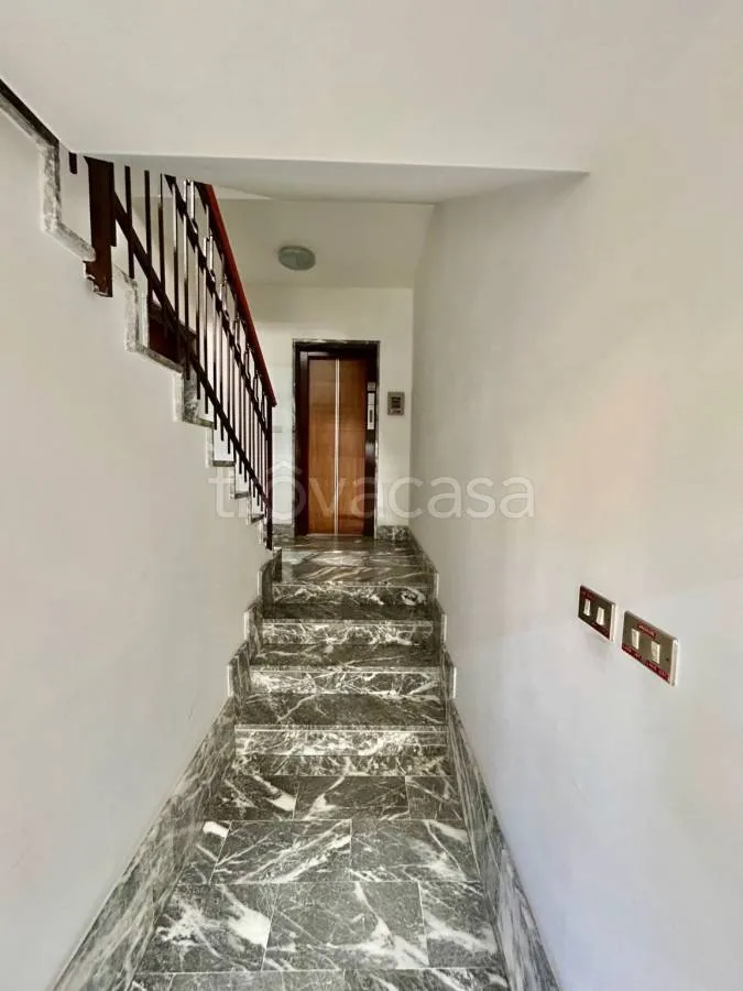 Pièces - Apartment with Balcony and Parking in Cuneo