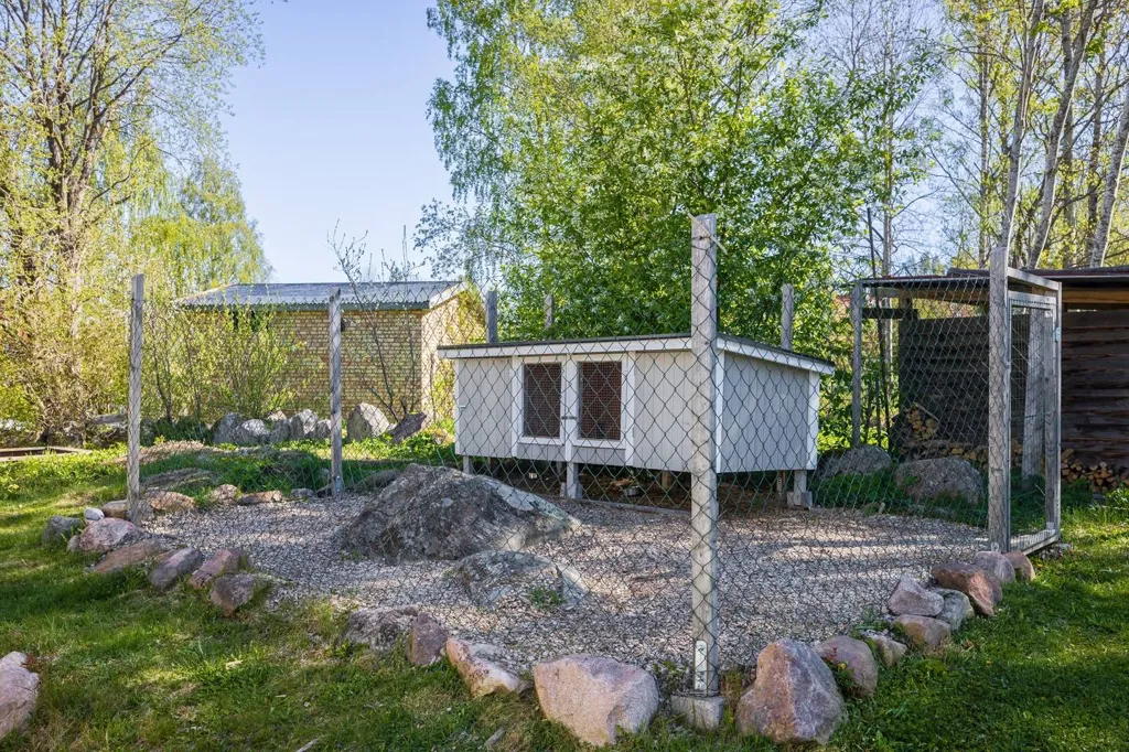 6-toaline maja asukohas Sandvikens kommun
