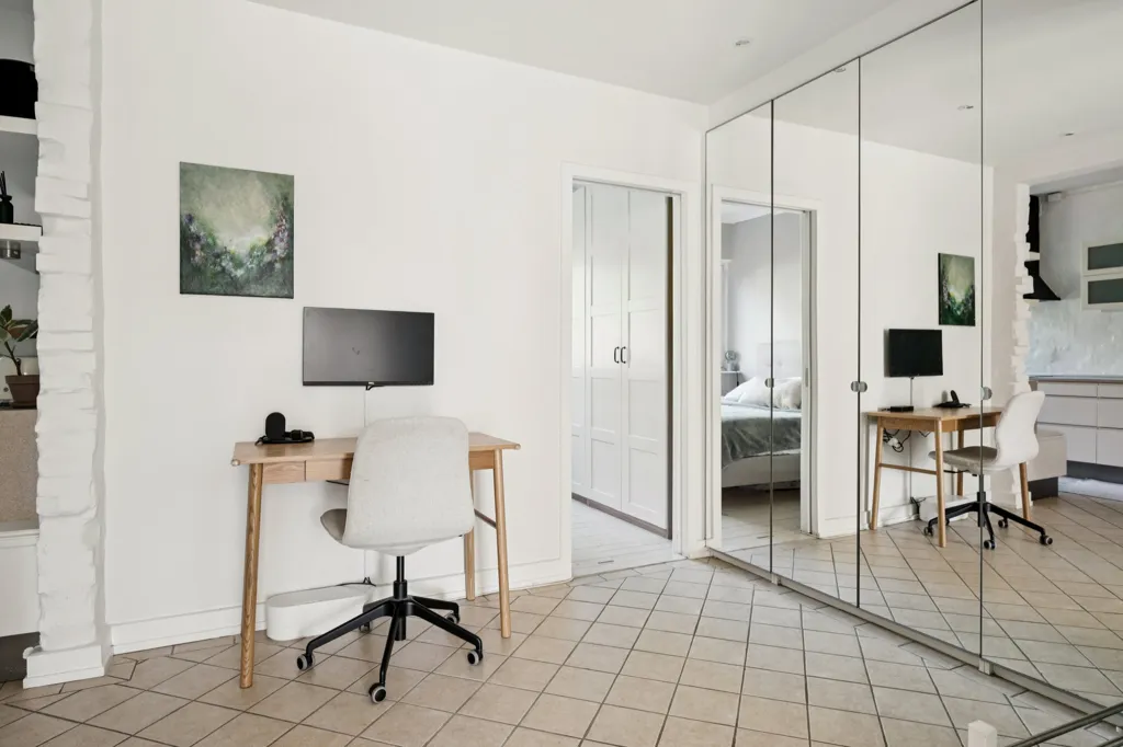 Bureau - Apartment with Balcony in Kongens Lyngby
