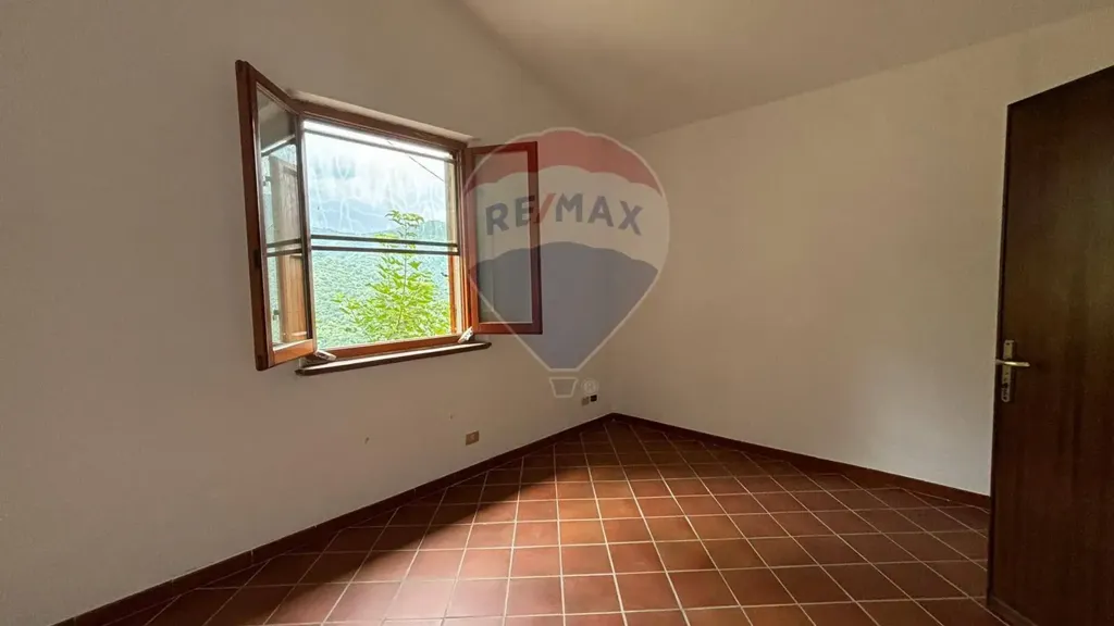 Toad - Rustic Bifamily Villa with Panoramic View in Crasciana