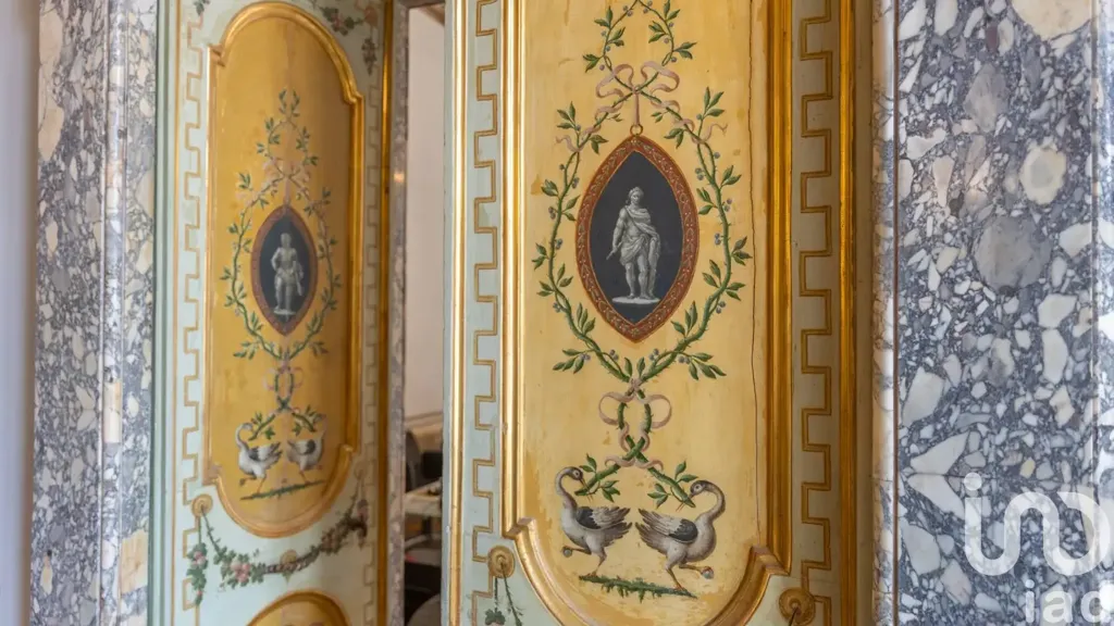Entrée - Historic Apartment with Artwork in Ancona