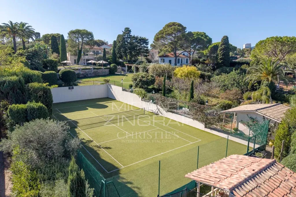 Garden - Villa with Sea View near Cap d'Antibes