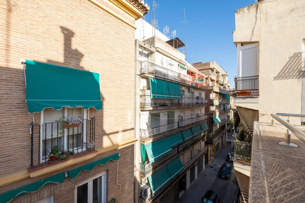 Balcony - Luxury House with Private Lift in Granada Centre